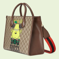 МАЛЕНЬКАЯ СУМКА GUCCI С ПРИНТОМ ГРУШИ
