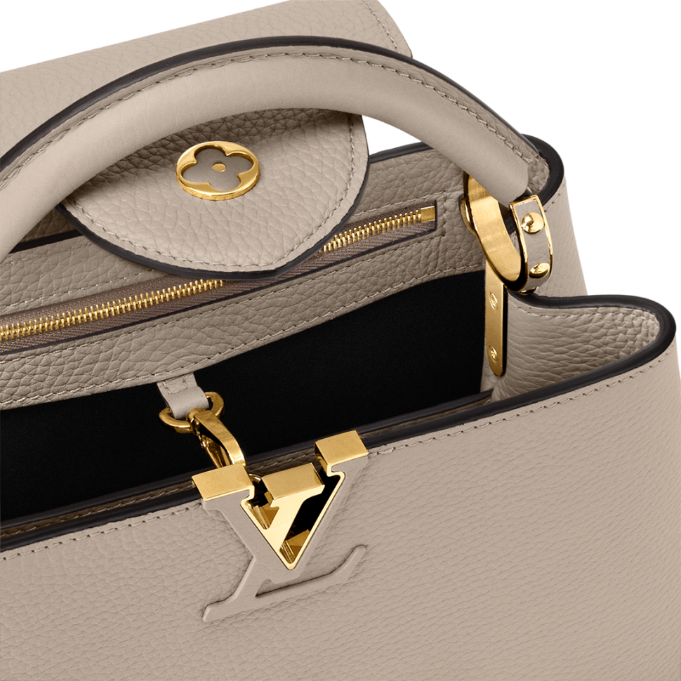 Сумка Louis Vuitton Capucines BB
