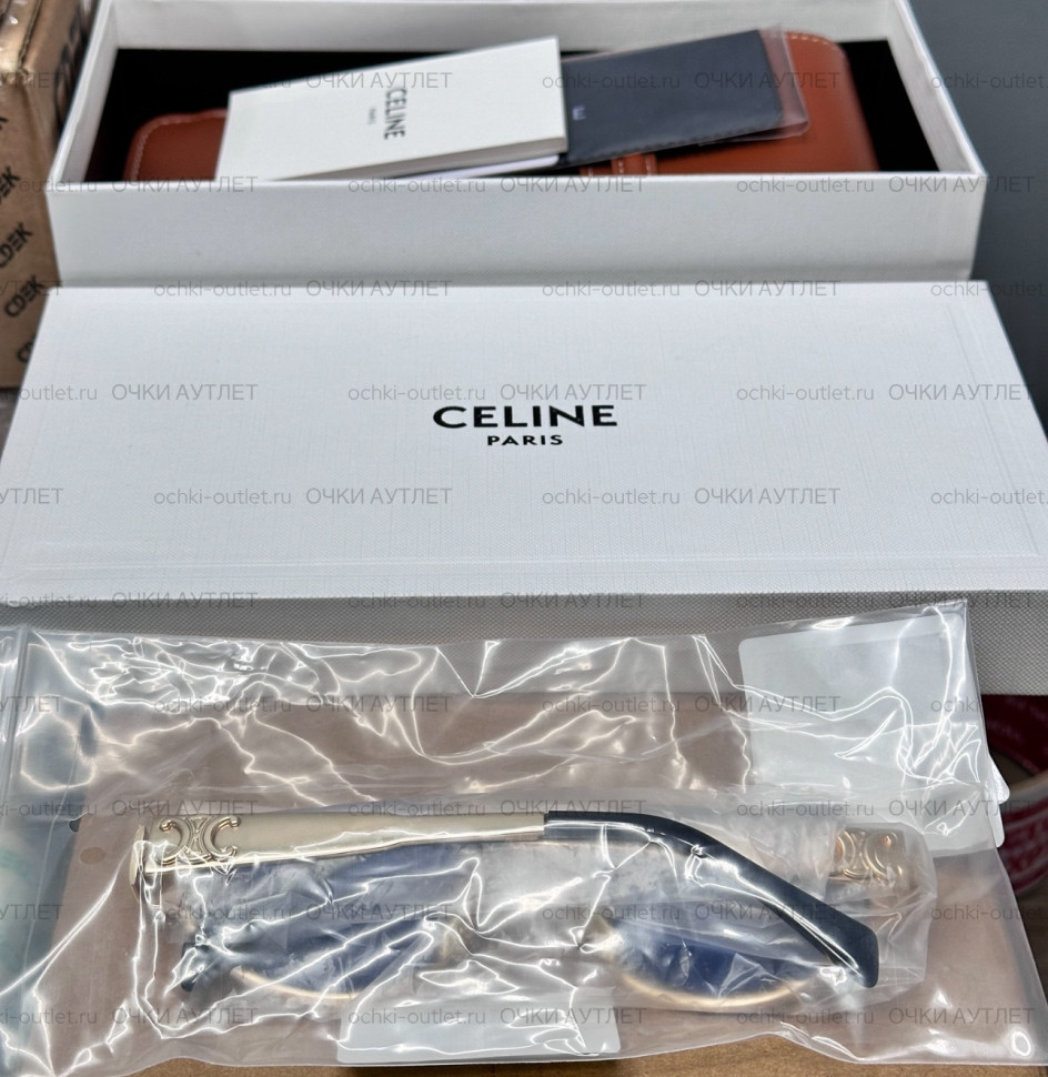 Солнцезащитные очки Celine Triomphe CL40235U