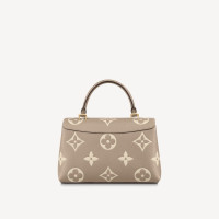 Сумка Louis Vuitton Madeleine MM