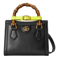 Сумка-тоут Gucci Diana размера мини