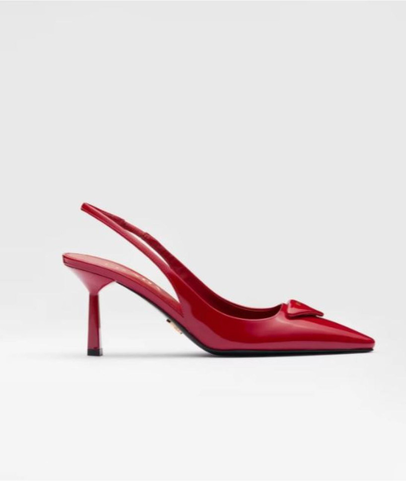 Лакированные туфли Prada