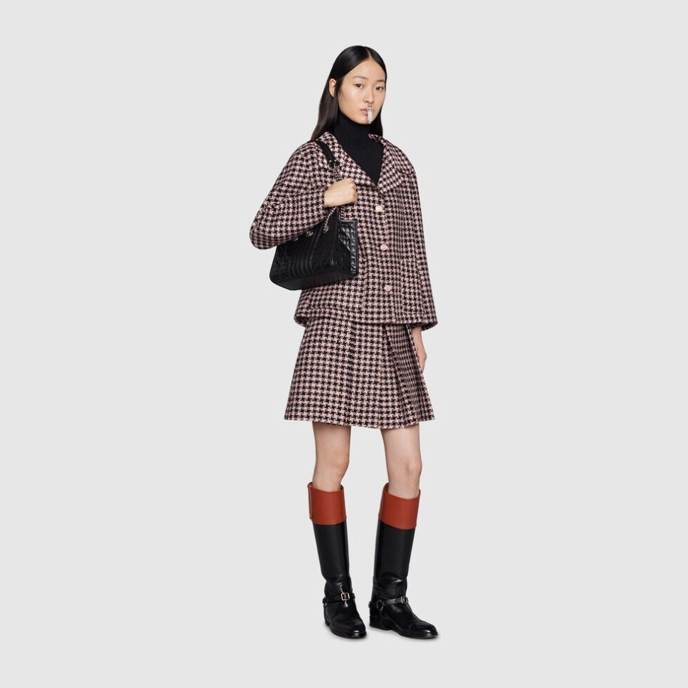 Маленькая сумка-тоут Gucci GG Marmont