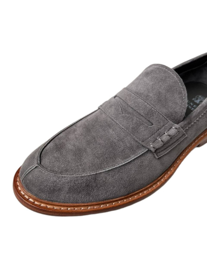 Brunello Cucinelli Пенни-лоферы из окрашенной вручную замши