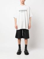 Футболка Balenciaga с логотипом