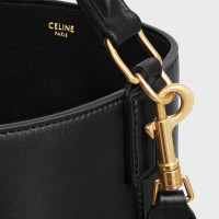 Сумка Celine Louise media из гладкой телячьей кожи