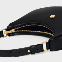 Сумка Celine Ava Triomphe из гладкой телячьей кожи с логотипом