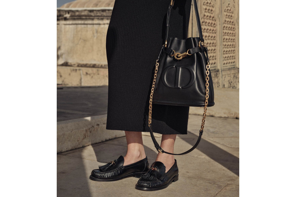 СУМКА Dior C'EST DIOR, МОДЕЛЬ СРЕДНЕГО ФОРМАТА