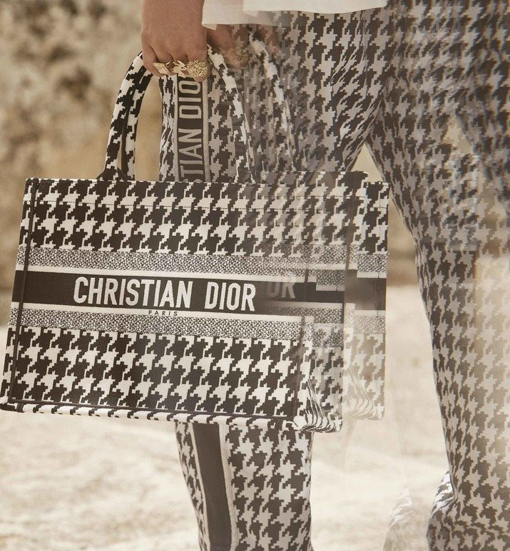 СУМКА DIOR BOOK TOTE, МОДЕЛЬ МАЛЕНЬКОГО ФОРМАТА