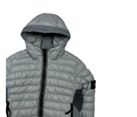 Куртка на пуху STONE ISLAND С КАПЮШОНОМ
