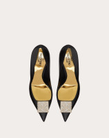 Кожаные туфли Valentino One Stud с украшением