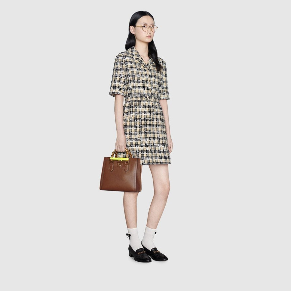 Коричневая сумка Gucci Diana маленького размера