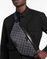 ПОЯСНАЯ СУМКА LOUIS VUITTON DISCOVERY PM