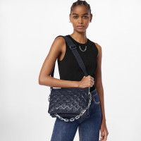 СУМКА Louis Vuitton COUSSIN PM