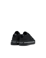 Prada Кроссовки из нейлона и кожи Prada Macro