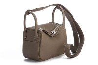 Сумка Hermes Lindy 28