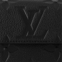 Кошелёк Louis Vuitton на цепочке