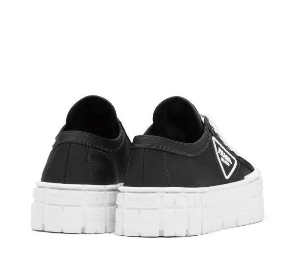 Prada Кеды Double Wheel на массивной подошве