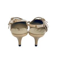 Туфли-лодочки Miu miu с пряжкой на пятке