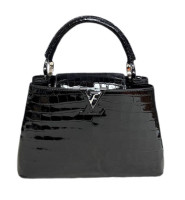 Сумка Louis Vuitton Capucines BB