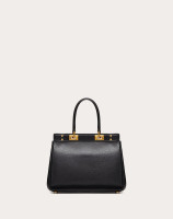 СРЕДНЯЯ СУМКА Valentino С РУЧКОЙ ROCKSTUD ALCOVE ИЗ ЗЕРНИСТОЙ ТЕЛЯЧЬЕЙ КОЖИ