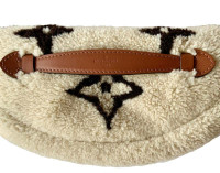 Поясная сумка Louis Vuitton Monogram Teddy Fleece