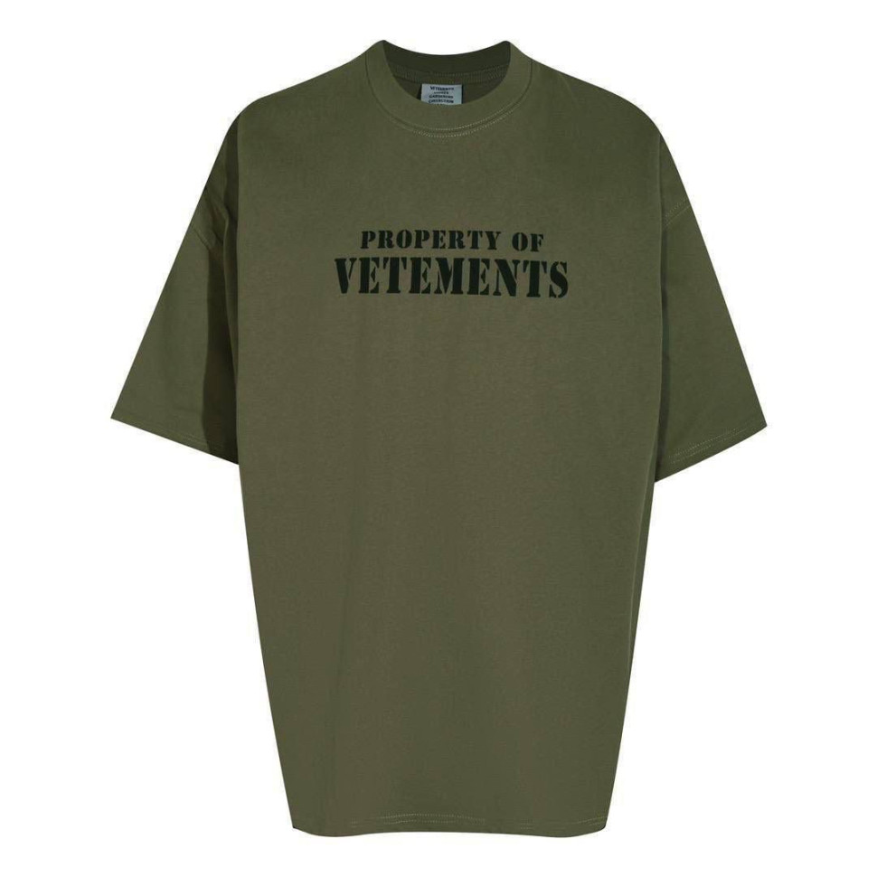 ФутболкаVETEMENTS с логотипом