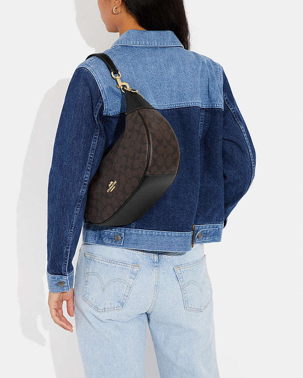 Сумка-хобо Coach Mara Hobo