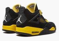 Nike Кроссовки NIKE AIR JORDAN 4 RETRO THUNDER