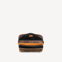 МЕССЕНДЖЕР Louis Vuitton